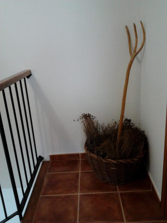 Apartamento La Ontina La Puebla De Valverde Habitación foto